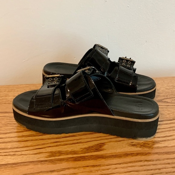 UGG Cammie Black Patent Leather Platform Sandals Buckle Slide wedge summer 7 - Picture 13 of 15